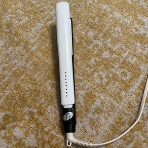 T3 Ceramic Straightener